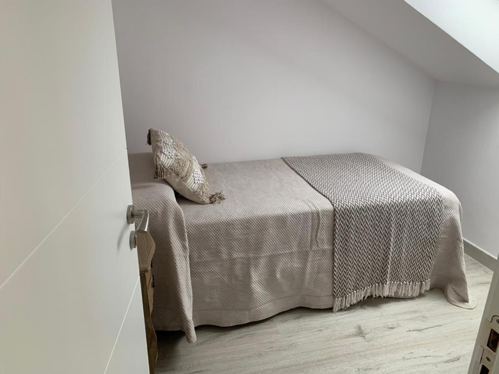Apartamento Los Arcos Льянес Екстер'єр фото